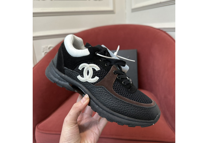 CH@NEL SNEAKERS