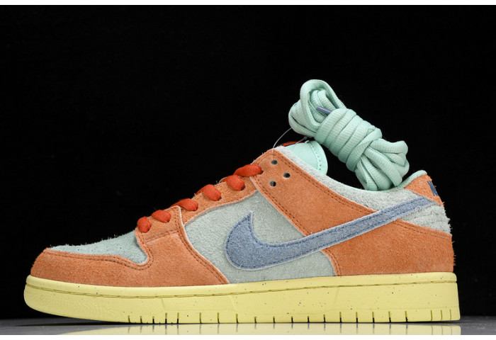 Nike SB Dunk Low Orange Emerald Rise   DV5429-800