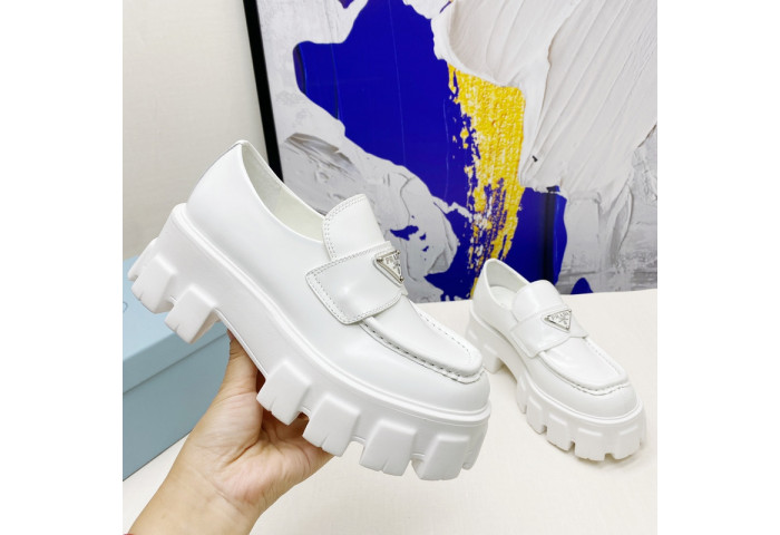 PR0DA LOAFERS
