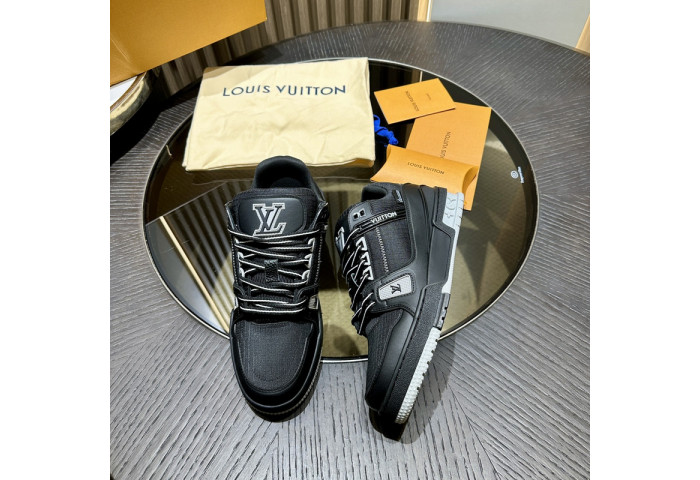 LV Trainer Sneaker
