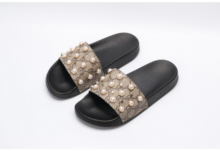 GUCC SANDALS