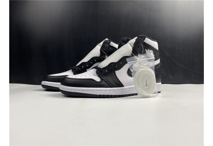 Air Jordan 1 Retro Black White (2014) 555088-010