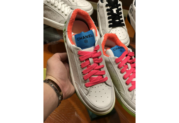 CH@NEL SNEAKERS