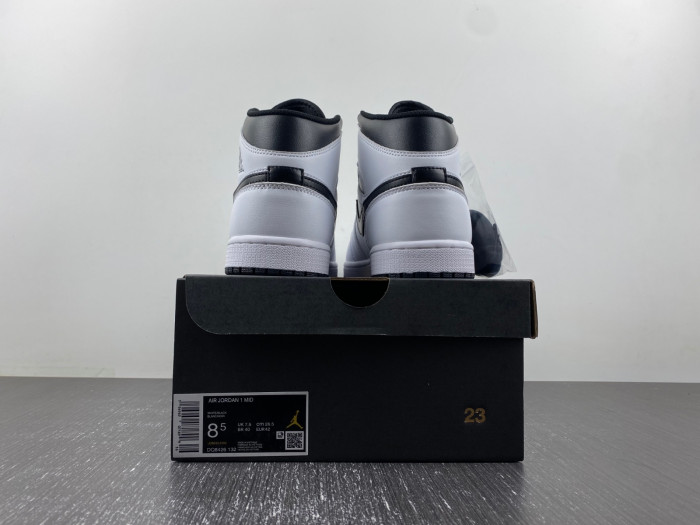 Air Jordan 1 Mid  DQ8426-132