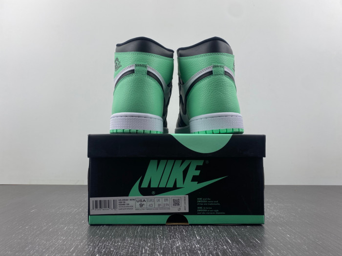 Air Jordan 1 High OG “Green Glow”  DZ5485-130