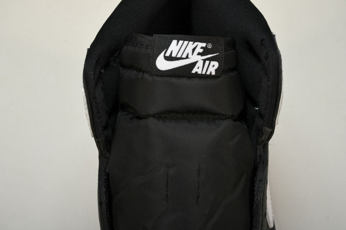 Jordan 1 Retro High OG Black White   DZ5485-010