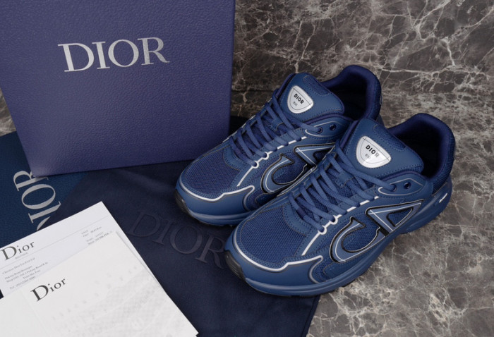D*or b30 sneaker