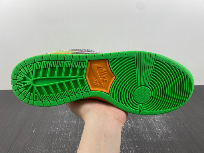 Nike SB Dunk Low WHAT THE PAUL  DM0807-600
