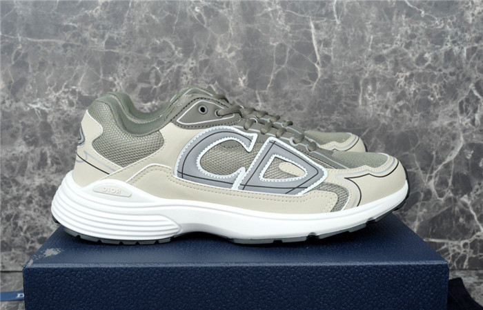 D*or b30 sneaker