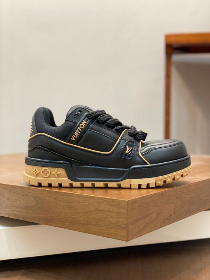 LV TRAINER MAXI