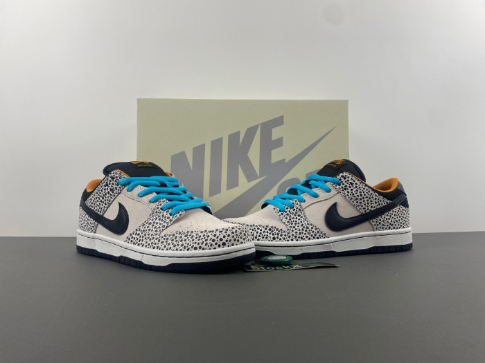 Nike SB Dunk Low Olympics Safari