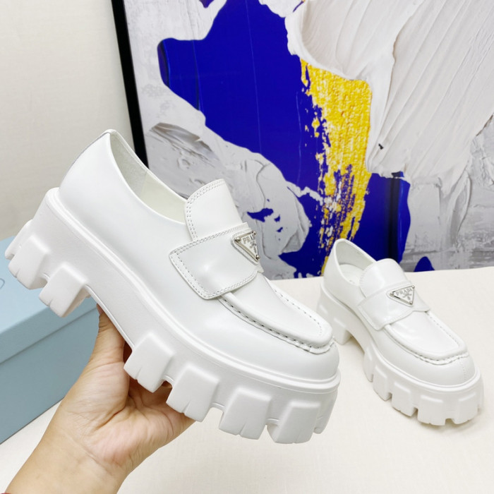 PR0DA LOAFERS