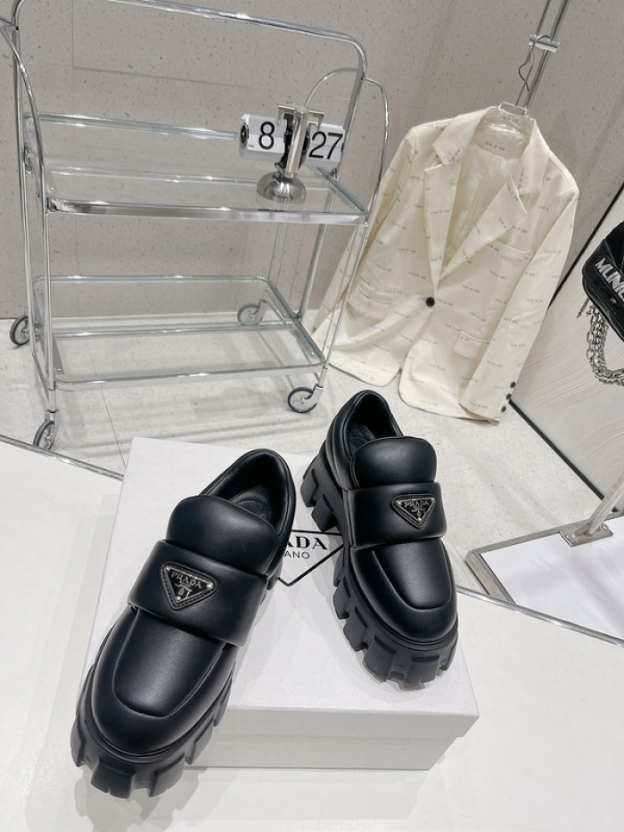 PR0DA LOAFERS