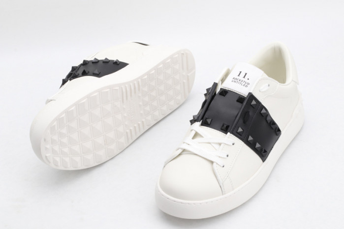 Va*lentino sneaker