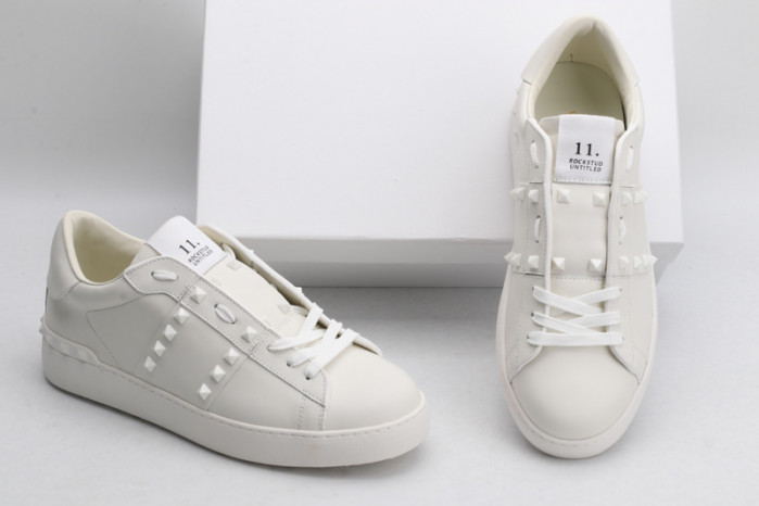 Va*lentino sneaker
