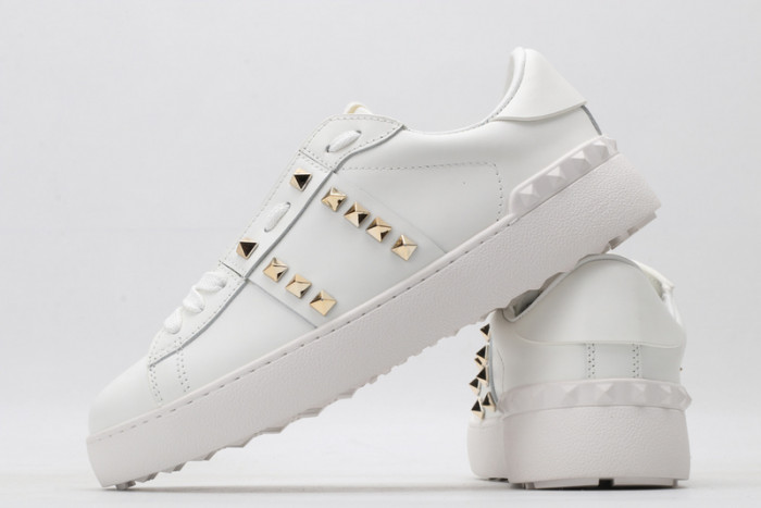 Va*lentino sneaker