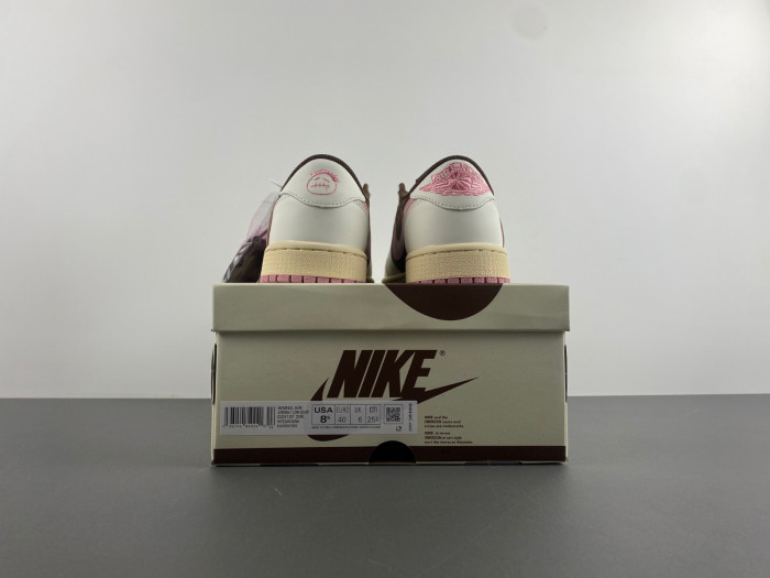 Jordan 1 Retro Low OG SP Travis Scott Pink brown  DZ4137-206