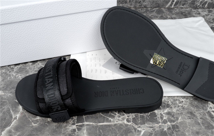 D*or evolution mule sandal