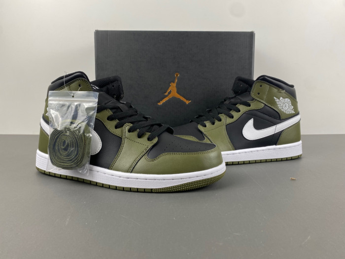 JORDAN 1 mid  BQ8426-092