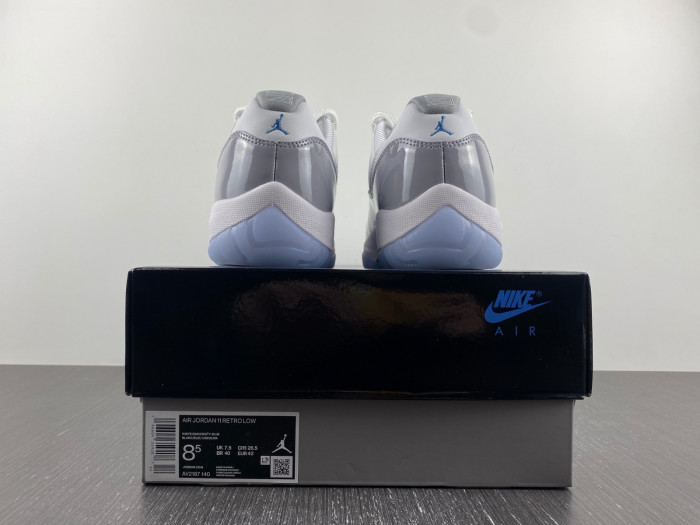 Jordan 11 Retro Cement Grey      AV2187-140