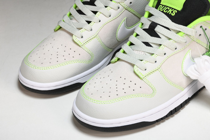 Nike Dunk Low University of Oregon PE (2023) FQ7260-001