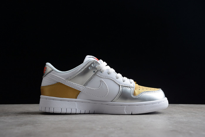 Nk SB Dunk Low Heirloom (W) DH4403-700