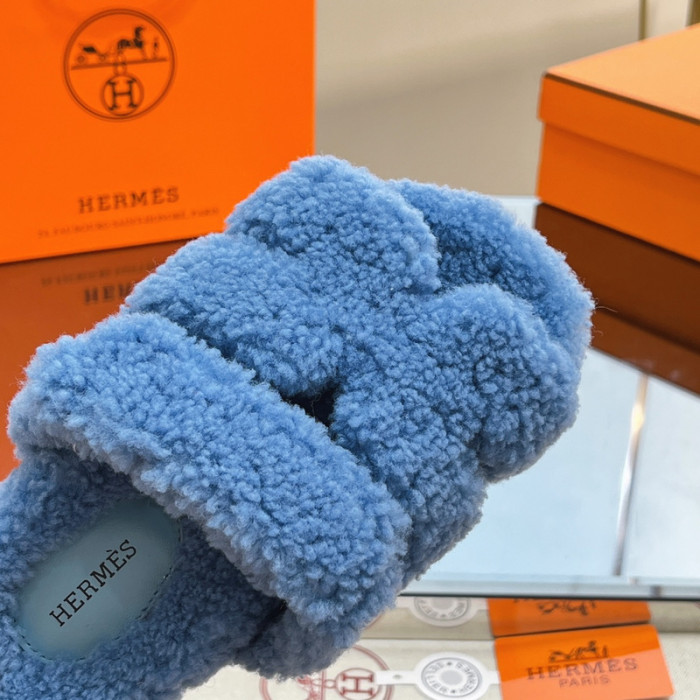 H**mes winter sandals