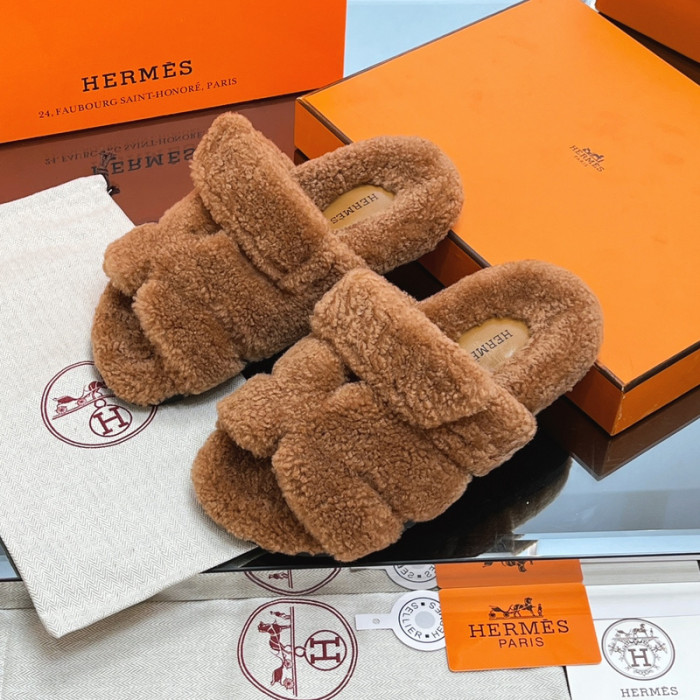H**mes winter sandals