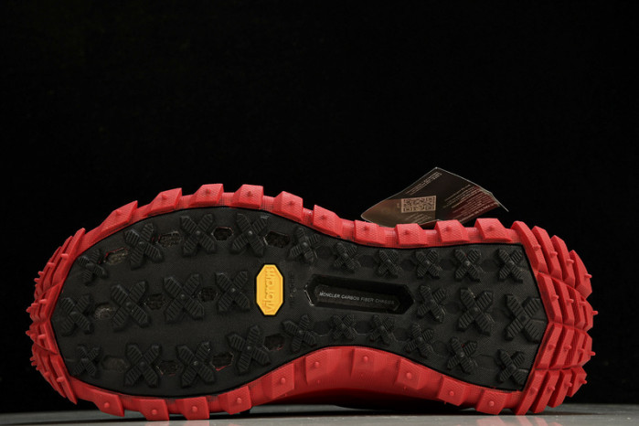 MONCLER TRAILGRIP GORE-TEX