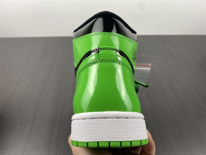 Air Jordan 1 Retr o OG green 555088-030
