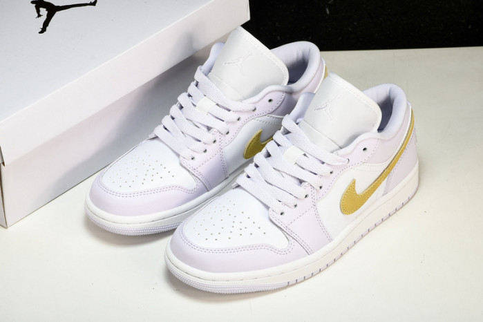 Jordan 1 Low Barely Grape DC0774-501