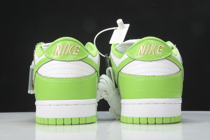 nike sb dunk low stars mean green dh3228-101