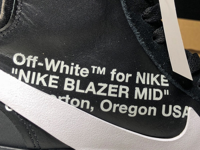 Nike Blazer Mid O-W Grim Reaper  AA3832-001