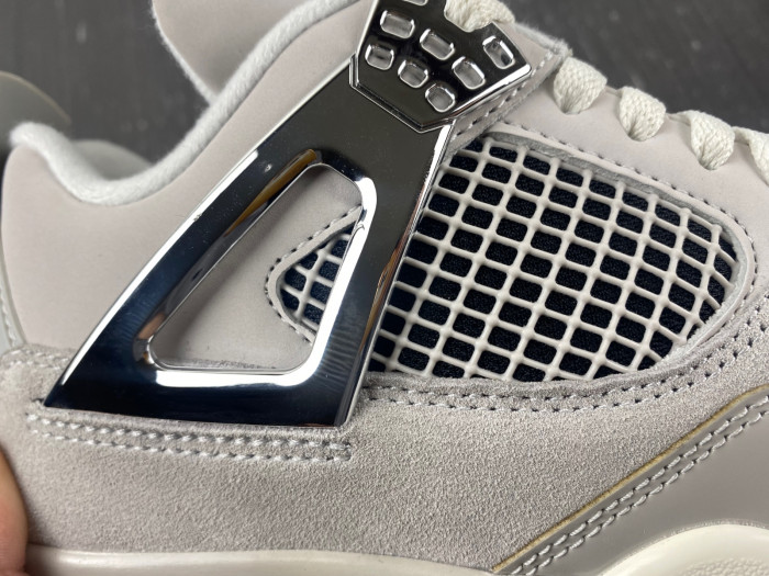 Jordan 4 Retro Frozen Moments AQ9129-001