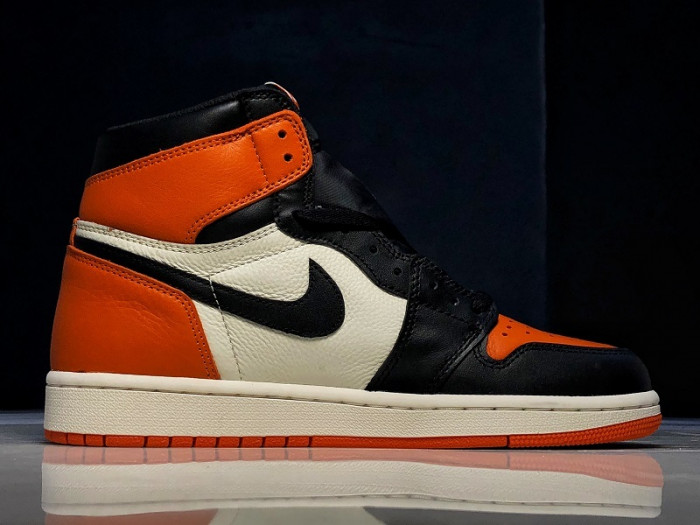 Jordan 1 Retro High Shattered Backboard 555088-005