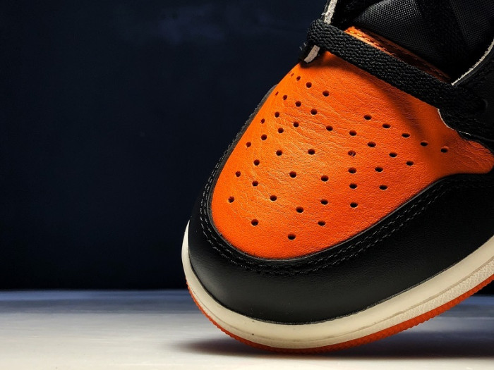 Jordan 1 Retro High Shattered Backboard 555088-005