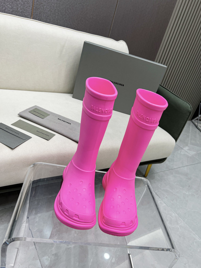 ba*len*cia*ga x Cr*0*s boot pink (w)