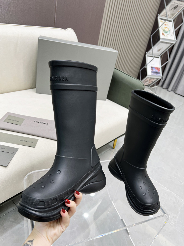 ba*len*cia*ga x Cr*0*s boot black (w) 677388w1s8e1000