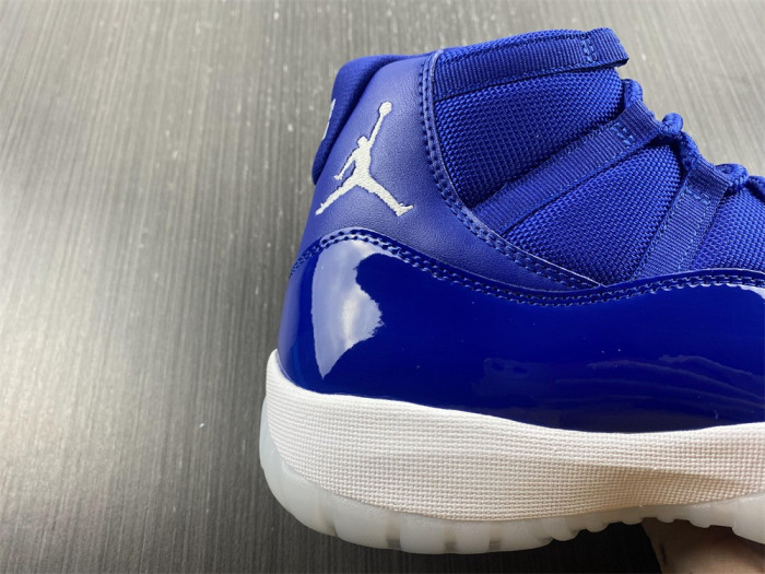 Air Jordan 11 Retro Low