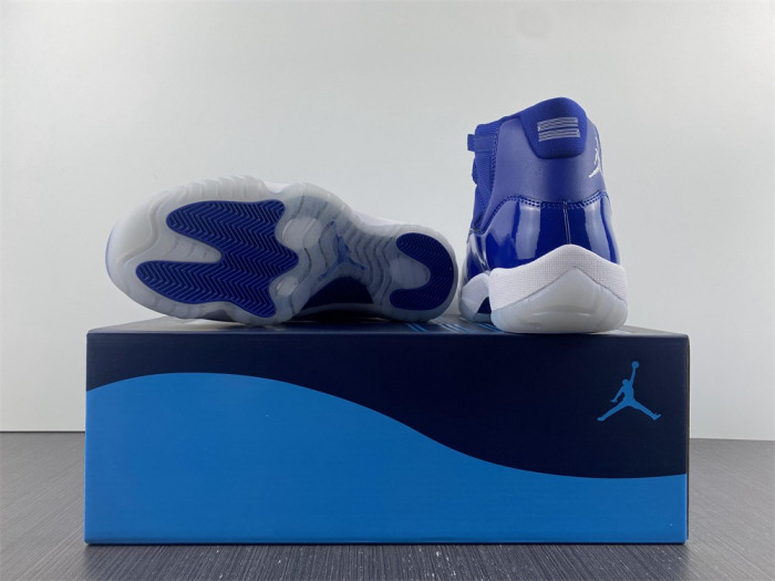 Air Jordan 11 Retro Low