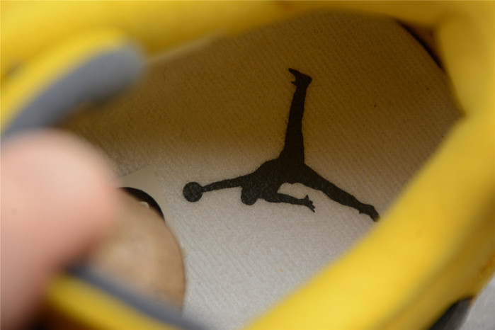 Air Jordan 4 Retro Lightning (2016) 314254-702