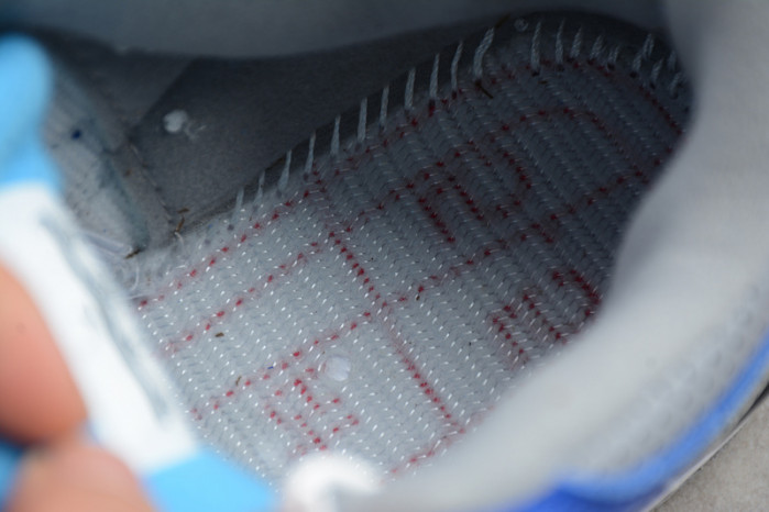 Air Jordan 3 Retro Varsity Royal Cement CT8532-400