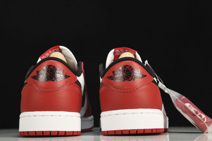 Jordan 1 Retro Low Chicago (2016) 705329-600