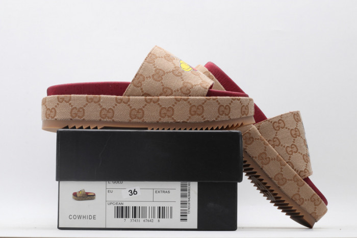 GUCC SANDALS