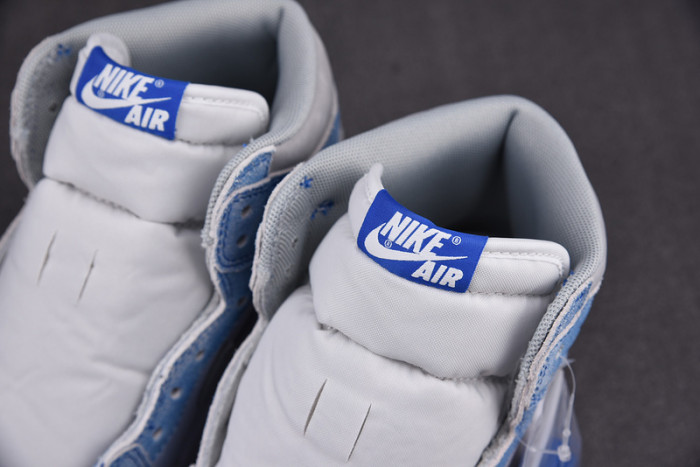 Air Jordan 1 Retro High OG Hyper Royal  555088-402