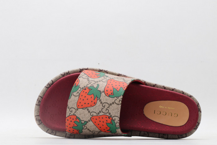 GUCC SANDALS