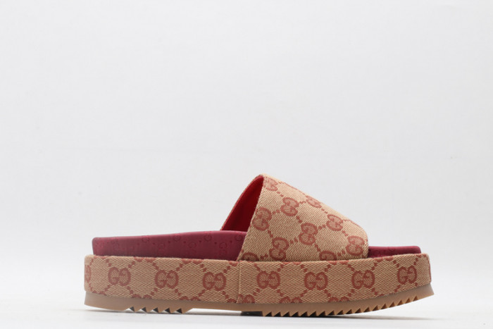 GUCC SANDALS