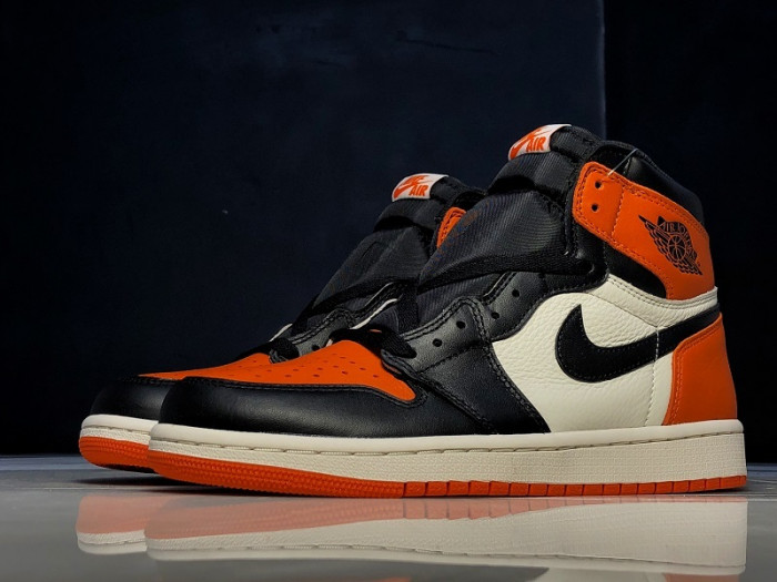 Jordan 1 Retro High Shattered Backboard 555088-005