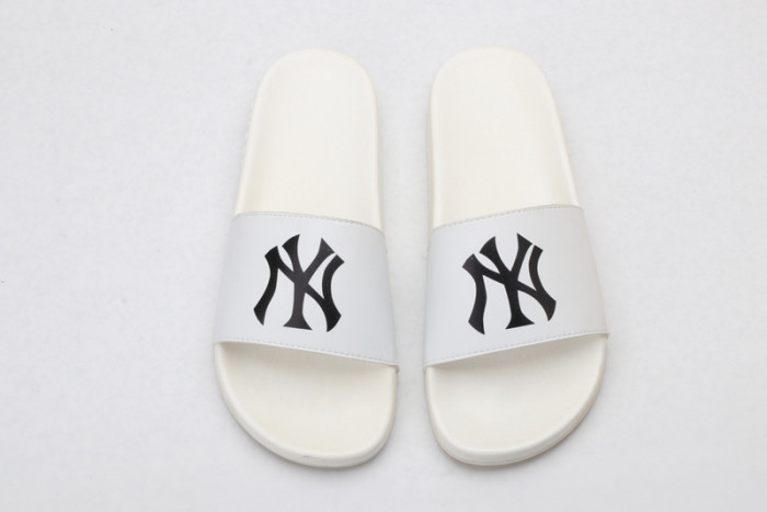 GUCC SANDALS