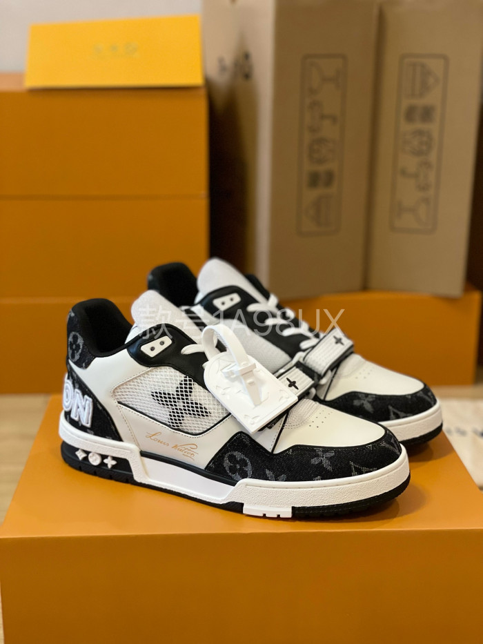 LV Trainer Sneaker